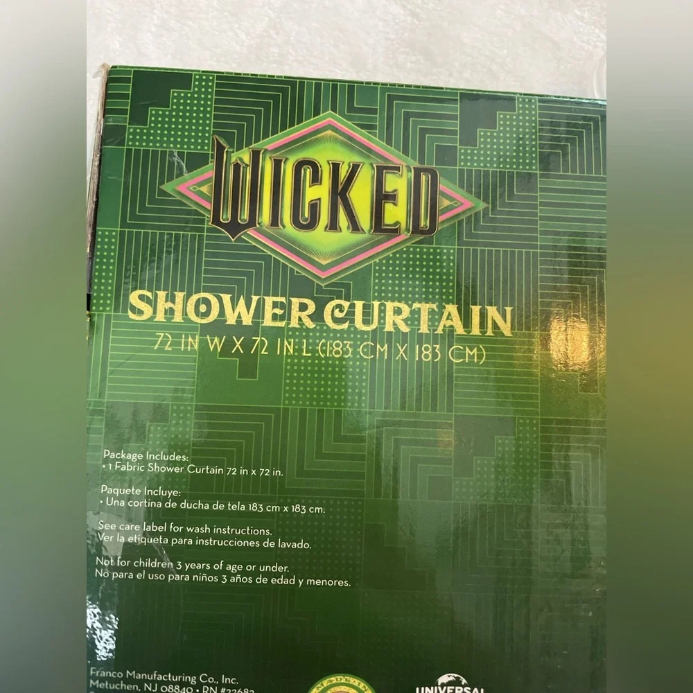 NWT Wicked Witch Elphaba Shower Curtain